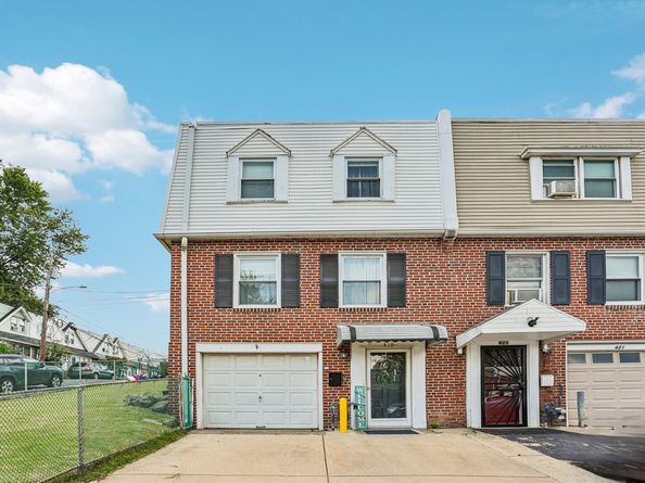 419 Arlington Avenue, Upper Darby PA 19082