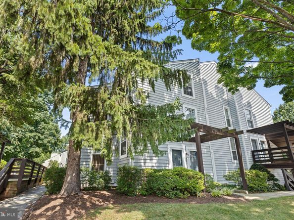 10178 Oakton Terrace Road 178, Oakton VA 22124