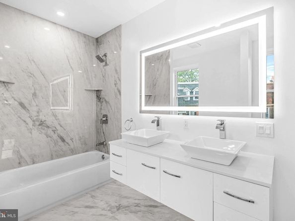 10 W Pomona Street, Philadelphia PA 19144