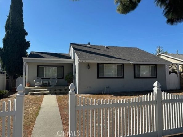 17268 San Fernando Mission Boulevard, Granada Hills (los Angeles) CA 91344