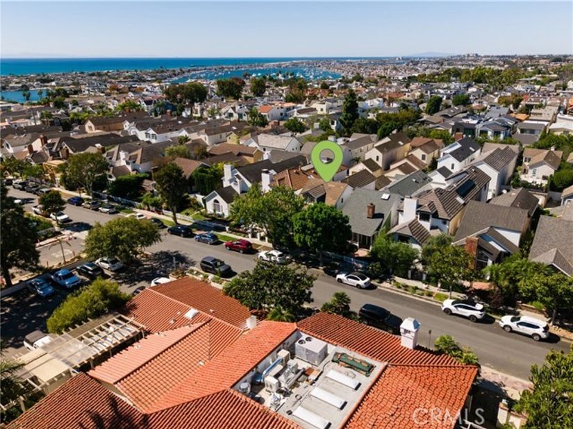 607 Dahlia Avenue, Corona Del Mar (newport Beach) CA 92625