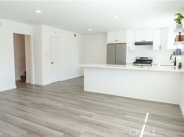 41 Scottsdale, Carson CA 90745