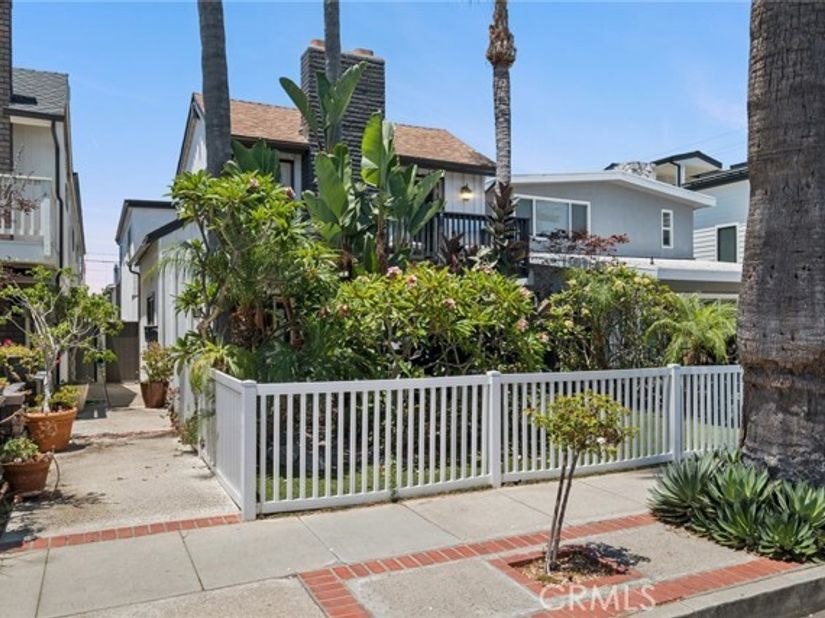 415 Goldenrod, Corona Del Mar (newport Beach) CA 92625