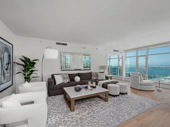 1205 Pacific HWY