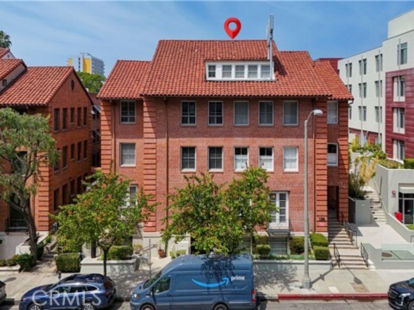 139 S Los Robles 104, Pasadena CA 91101