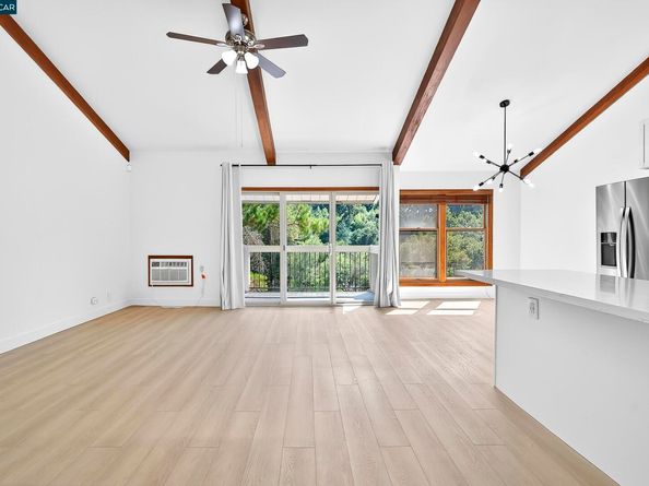 2079 Ascot Dr 240, Moraga CA 94556