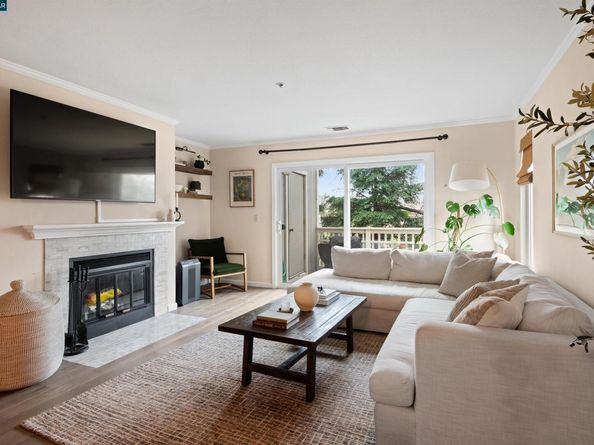 2721 Oak Rd L, Walnut Creek CA 94597