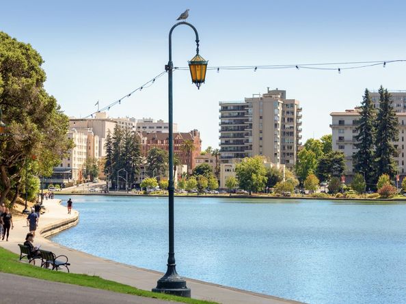 177 19th St 10E, Oakland CA 94612