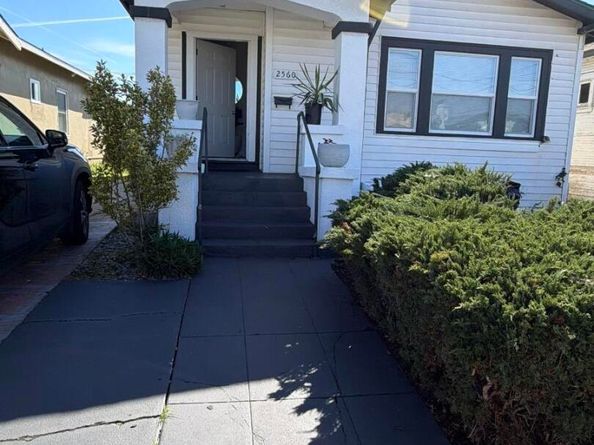 2560 68Th Ave, Oakland CA 94605
