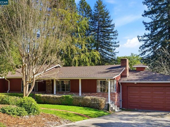 22 Irving Ln, Orinda CA 94563