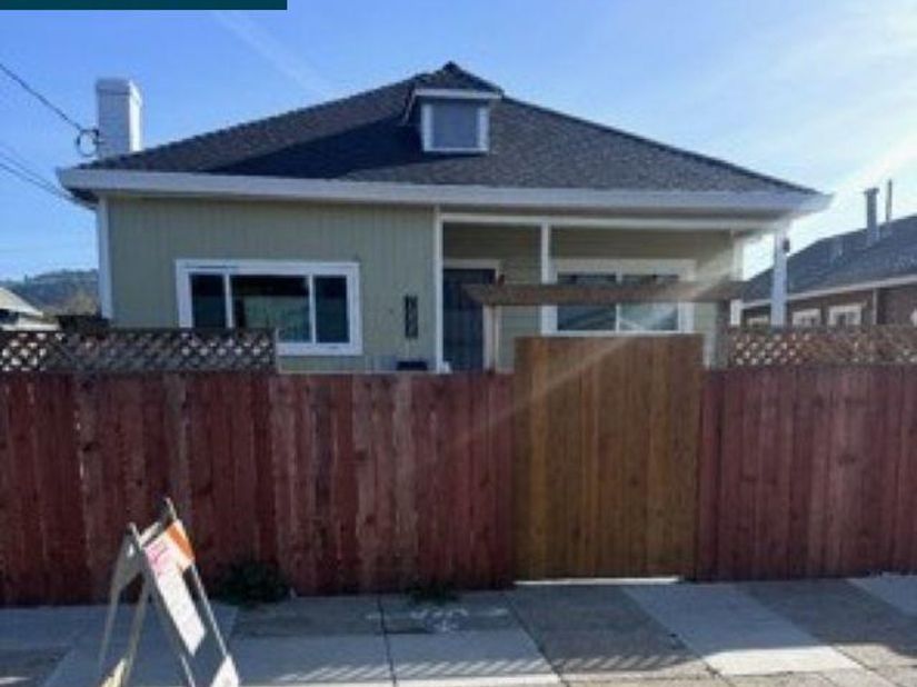7000 Lockwood St, Oakland CA 94621