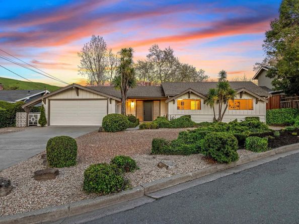 121 Ardith Dr, Orinda CA 94563