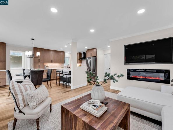 1216 Fairlawn Ct 8, Walnut Creek CA 94595