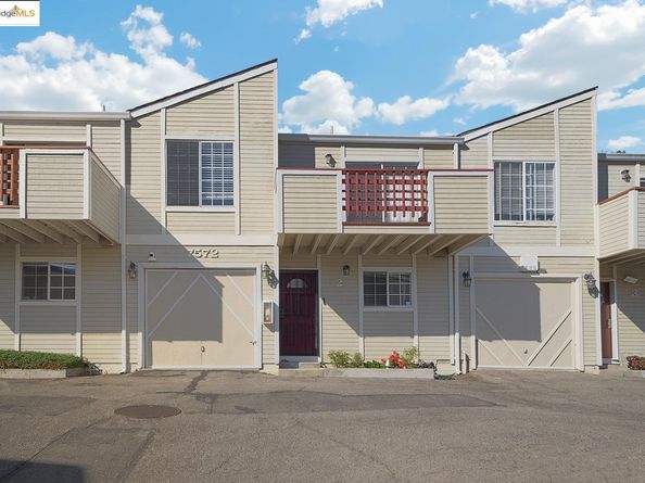 7572 Mountain Blvd. 2, Oakland CA 94605