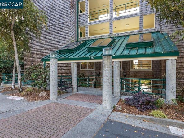1300 Quarry Ct 109, Richmond CA 94801