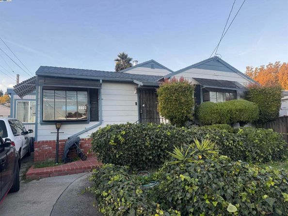 2735 Truman Ave, Oakland CA 94605