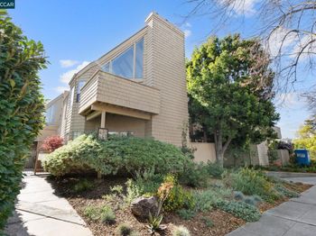 443 College Ave