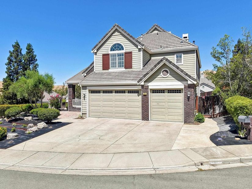 477 Obsidian Way, Clayton CA 94517