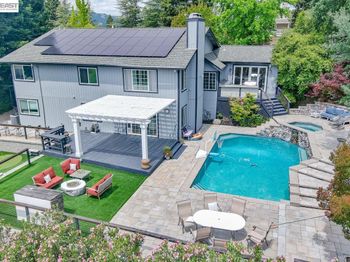 215 Arthur Ct