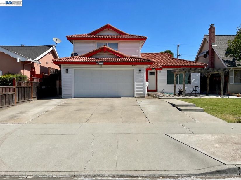 221 Beegum Way, San Jose CA 95123