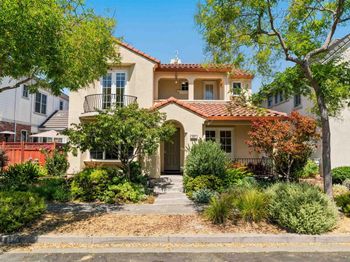 381 Hollister Ave