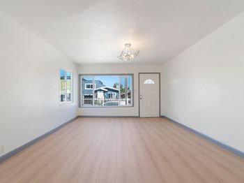 1006 72nd Ave