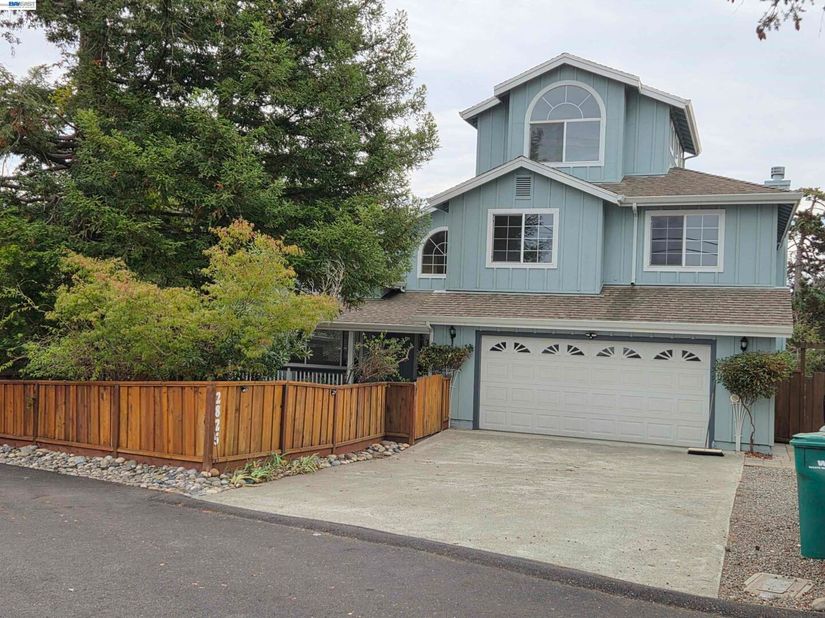 2825 Hillcrest Avenue, Hayward CA 94542