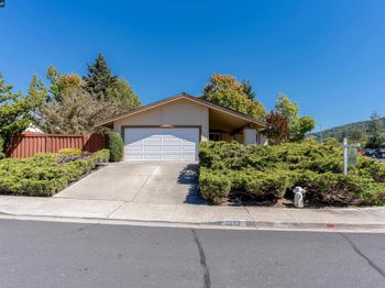 3299 Hermosa St
