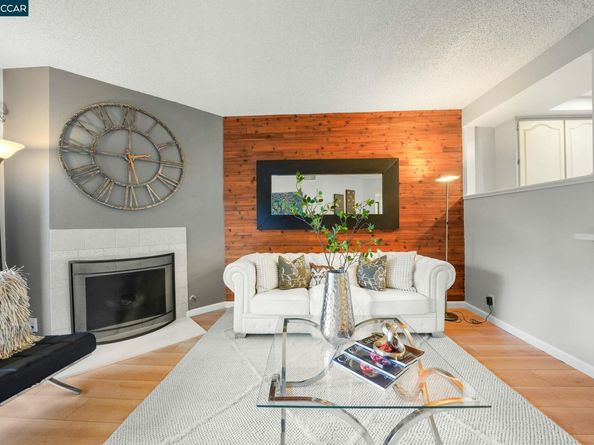 25930 Kay Ave 201, Hayward CA 94545