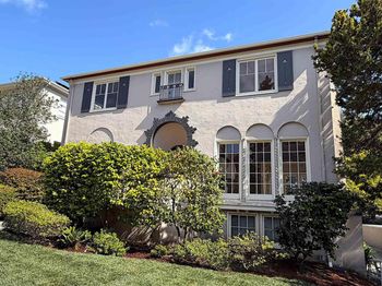 1021 Longridge Rd