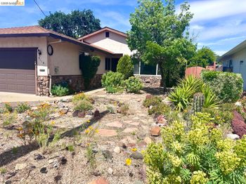 3115 Marvelle Ln