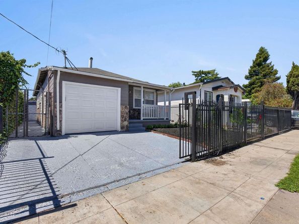 1137 Seminary Ave, Oakland CA 94621