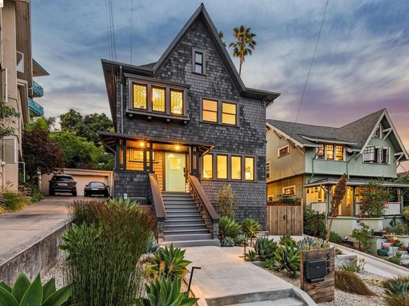 583 Mira Vista Ave, Oakland CA 94610