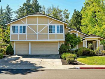 900 Woodland Dr