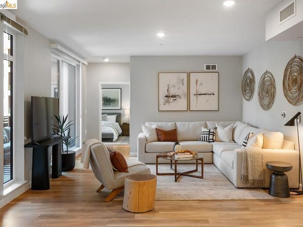 260 Brooklyn Basin Way 475, Oakland CA 94606