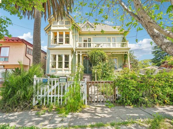 1545 Dwight Way, Berkeley CA 94703