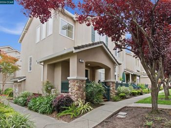 203 Swan Ct