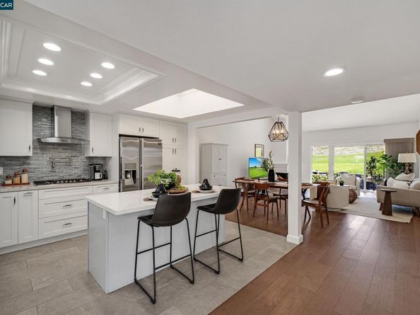 692 Silver Lake Dr, Danville CA 94526
