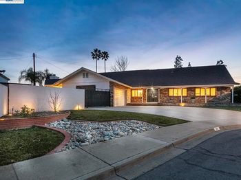 918 Saint Catherine Way