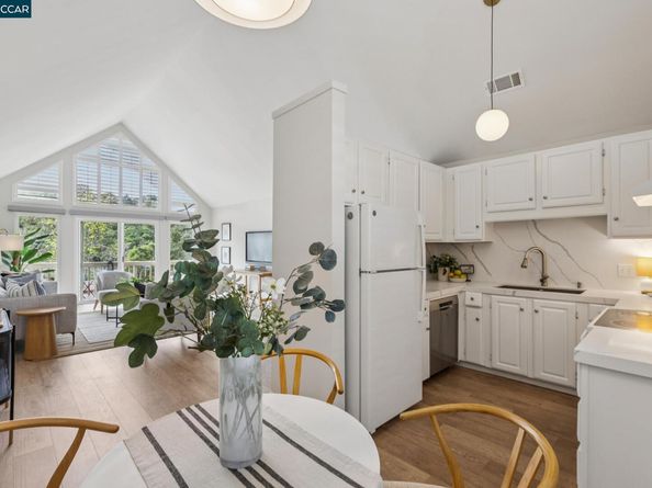 122 Ascot Ct B, Moraga CA 94556