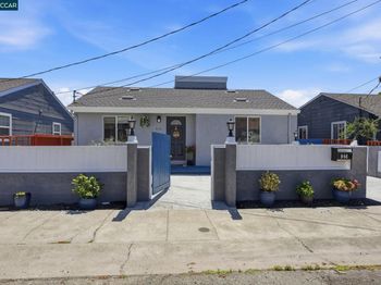 916 Bataan Ave
