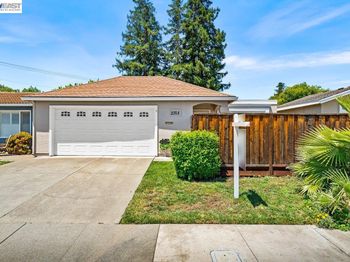 2375 Goldcrest Circle