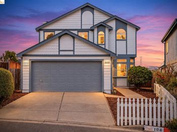 104 Bridgeview Ct
