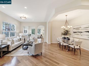 528 High Eagle Ct