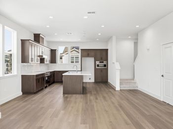 1719 Central Parkway