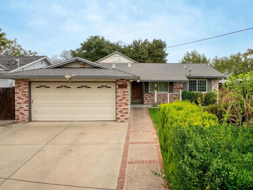 1221 Brookview Dr, Concord CA 94520