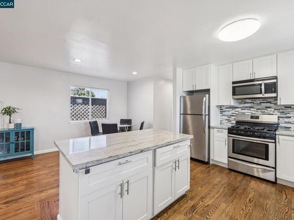 2110 Hellings Avenue, Richmond CA 94801