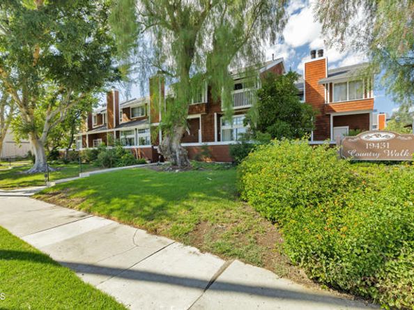 19431 Sherman Way 6, Reseda (los Angeles) CA 91335
