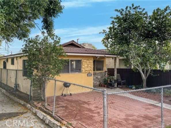 13150 Carl, Pacoima (los Angeles) CA 91331