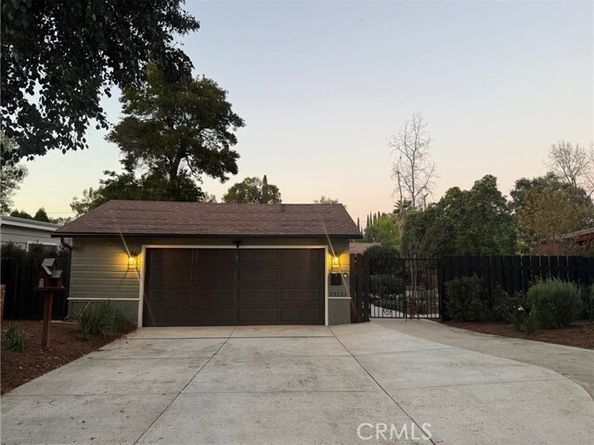 22121 Avenue Morelos, Woodland Hills (los Angeles) CA 91364